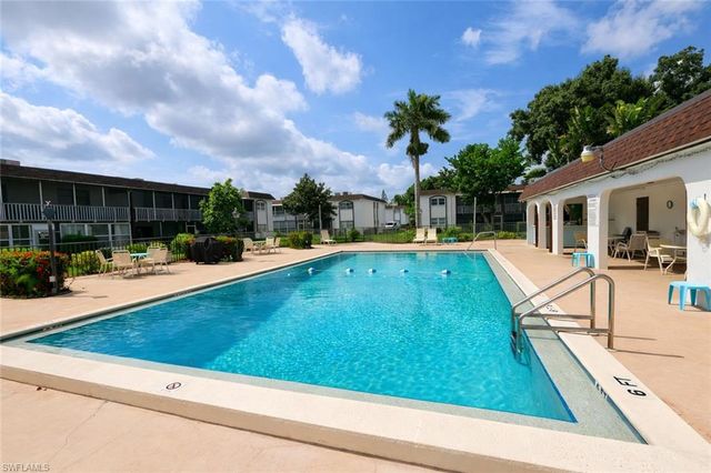 2828 Jackson ST C4, Fort Myers, FL 33901