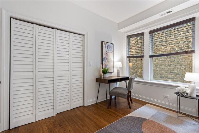 6454 N Bosworth Avenue 2A, Chicago, IL 60626