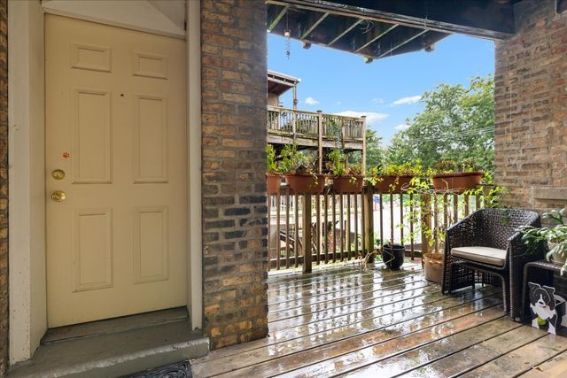 6454 N Bosworth Avenue 2A, Chicago, IL 60626