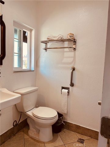 5850 W Olympic, Los Angeles, CA 90036