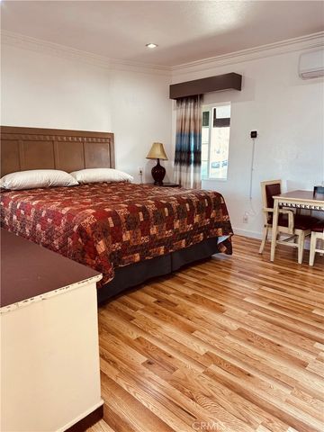 5850 W Olympic, Los Angeles, CA 90036