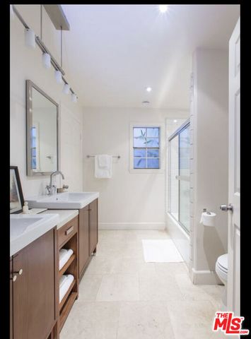 126 Galleon Street, Marina Del Rey, CA 90292