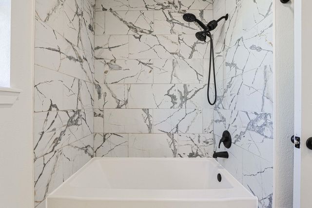 401 Kingsway Dr., Overton, TX 75684