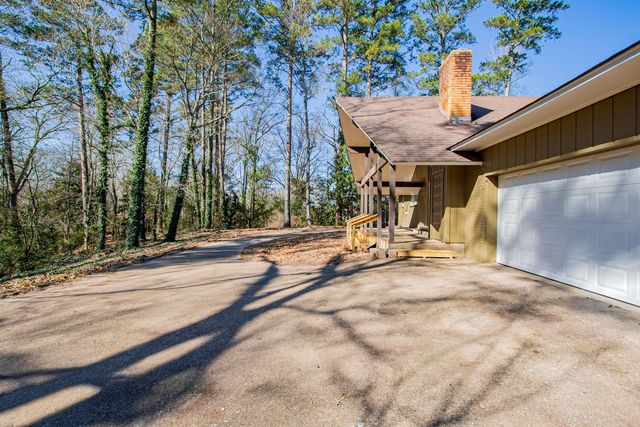 401 Kingsway Dr., Overton, TX 75684