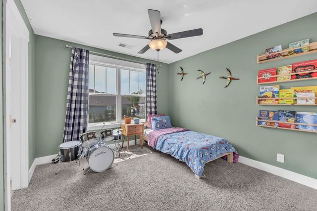 904 Frog Gip Pond Ct, Clarksville, TN 37043