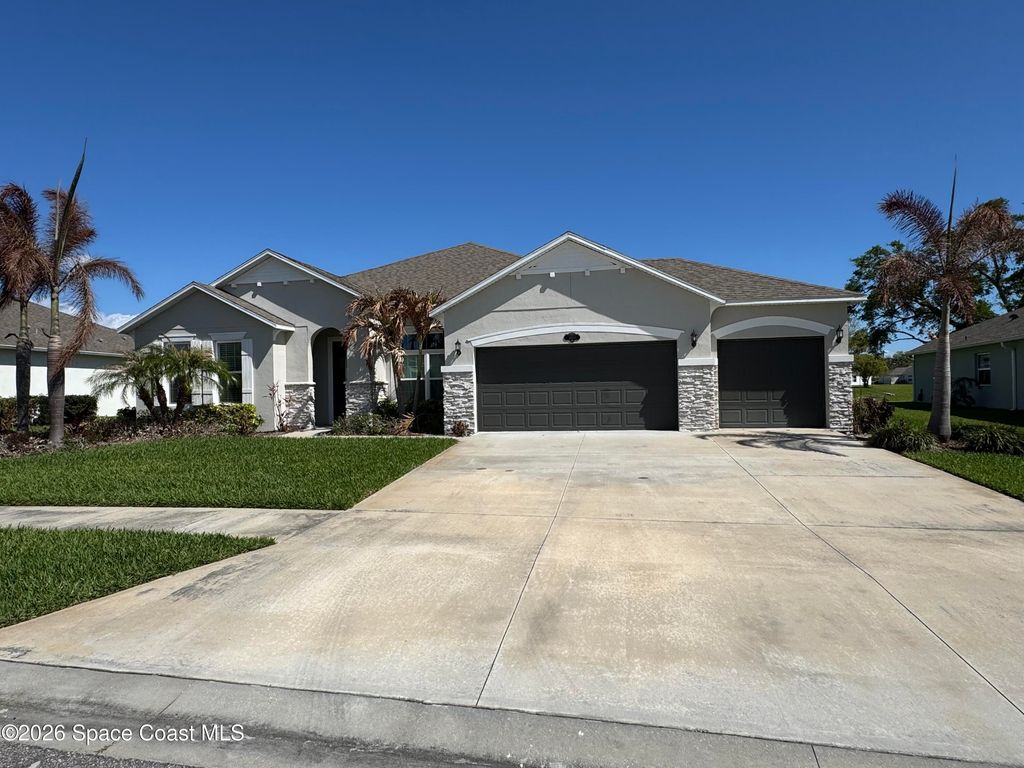 1493 Killian Drive NE, Palm Bay, FL 32905