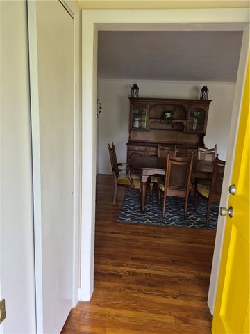 345 Stone Church Road, Tiverton, RI 02878