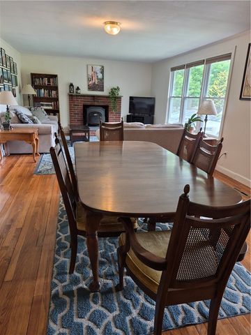 345 Stone Church Road, Tiverton, RI 02878