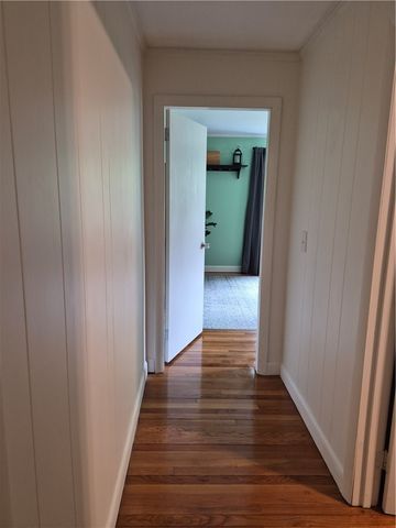 345 Stone Church Road, Tiverton, RI 02878