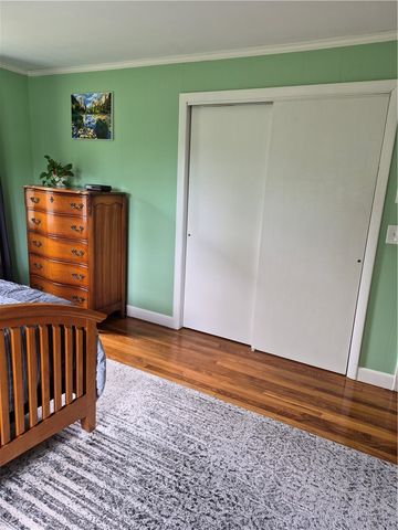 345 Stone Church Road, Tiverton, RI 02878