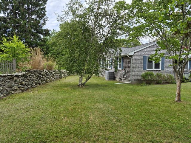 345 Stone Church Road, Tiverton, RI 02878
