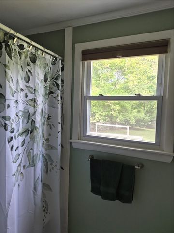 345 Stone Church Road, Tiverton, RI 02878