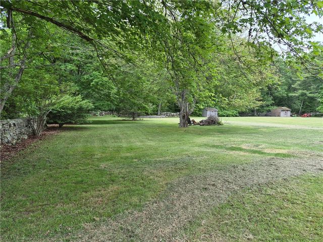 345 Stone Church Road, Tiverton, RI 02878