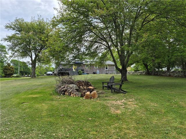 345 Stone Church Road, Tiverton, RI 02878