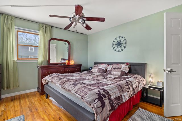 1 Birch Haven Court, East Northport, NY 11731