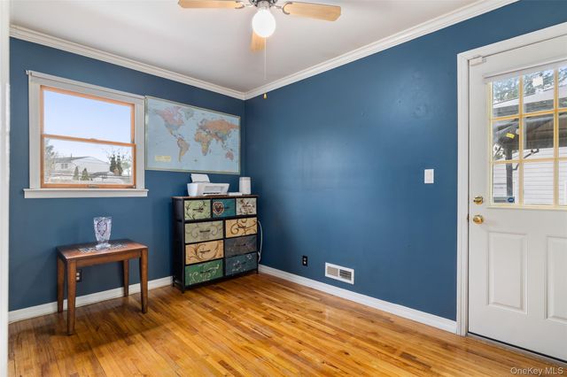 1 Birch Haven Court, East Northport, NY 11731