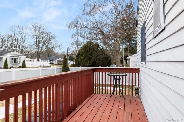 1 Birch Haven Court, East Northport, NY 11731