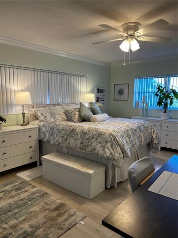 2734 NE 27th Court 22, Lighthouse Point, FL 33064