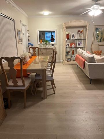 2734 NE 27th Court 22, Lighthouse Point, FL 33064