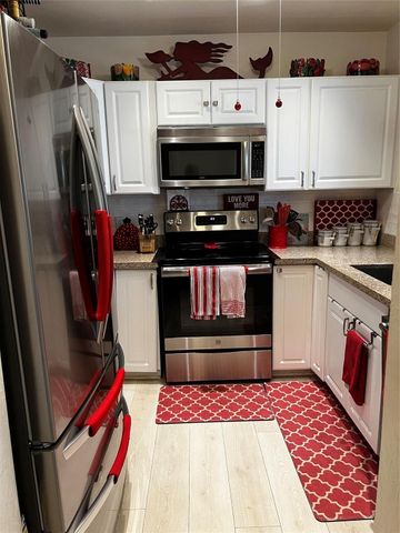 2734 NE 27th Court 22, Lighthouse Point, FL 33064