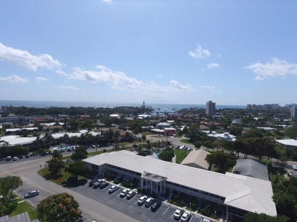 2734 NE 27th Court 22, Lighthouse Point, FL 33064