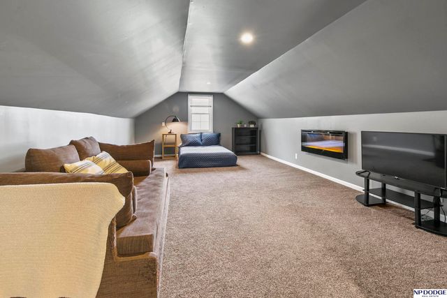 1114 S 54 Street, Omaha, NE 68106