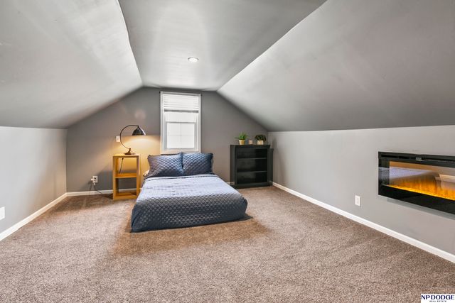 1114 S 54 Street, Omaha, NE 68106