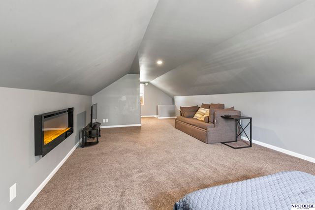 1114 S 54 Street, Omaha, NE 68106