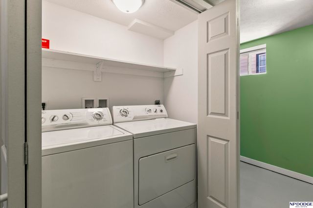 1114 S 54 Street, Omaha, NE 68106