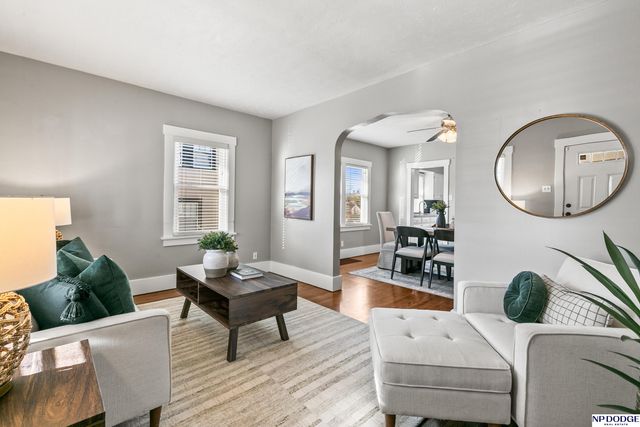 1114 S 54 Street, Omaha, NE 68106