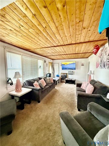 538 Beech St, Petersburg, VA 23803