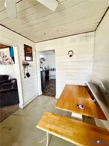 538 Beech St, Petersburg, VA 23803