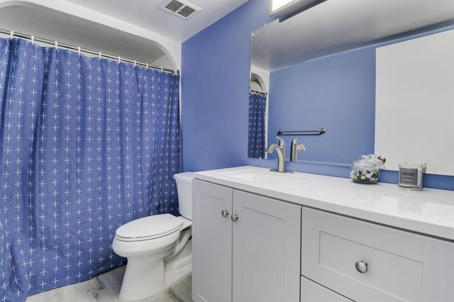 384 Golfview Road D, North Palm Beach, FL 33408