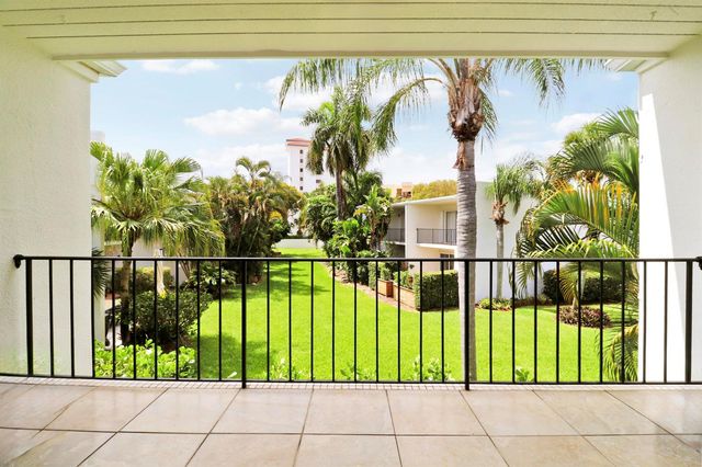384 Golfview Road D, North Palm Beach, FL 33408