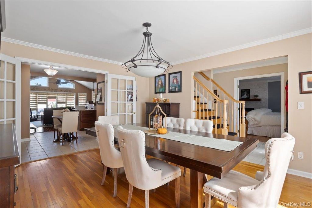 1 5th Avenue, Farmingdale, NY 11735 — photo 3