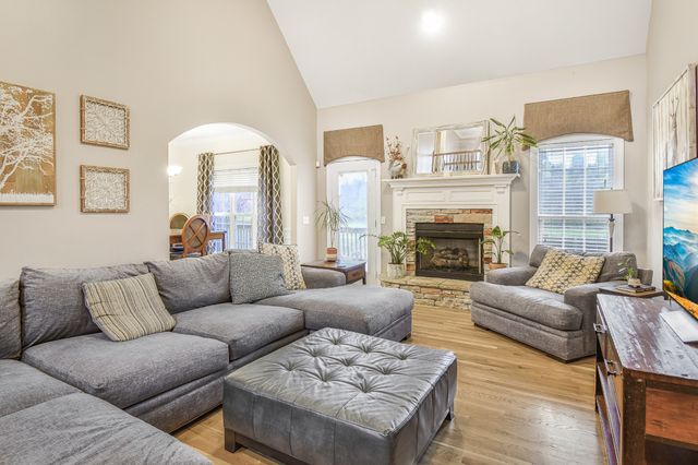 1034 Stonehollow Way, Mount Juliet, TN 37122