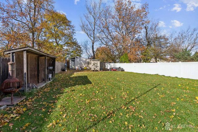 48 Woodland Way, South Brunswick, NJ 08810