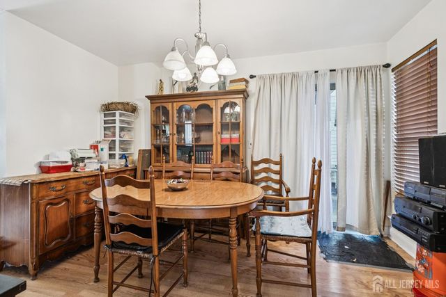 48 Woodland Way, South Brunswick, NJ 08810