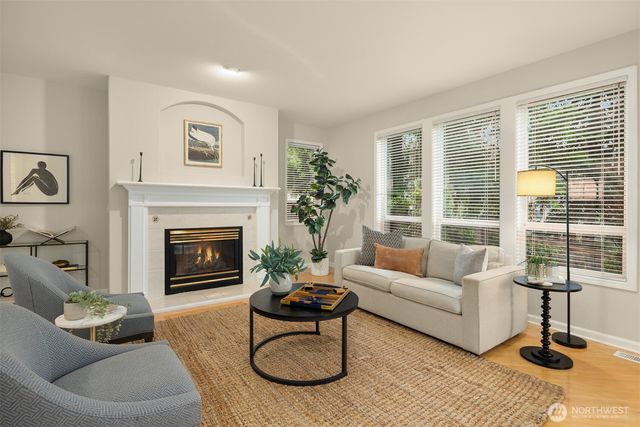 1402 Langara Circle, Bellingham, WA 98229