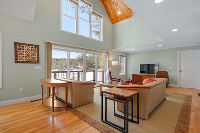 214 Krainewood Drive, Moultonborough, NH 03254