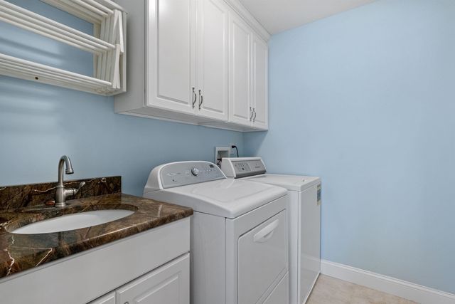 214 Krainewood Drive, Moultonborough, NH 03254