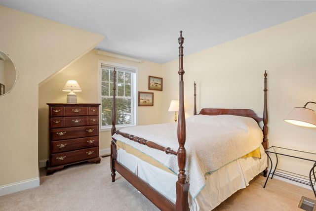 214 Krainewood Drive, Moultonborough, NH 03254