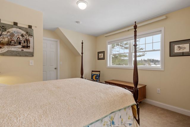 214 Krainewood Drive, Moultonborough, NH 03254