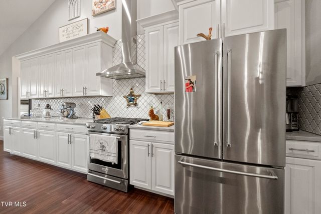 2905 Sunnyside Road, Greeneville, TN 37743