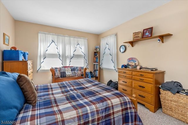 37 Flemming Dr, Hillsborough Twp., NJ 08844