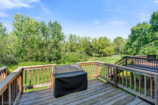 37 Flemming Dr, Hillsborough Twp., NJ 08844