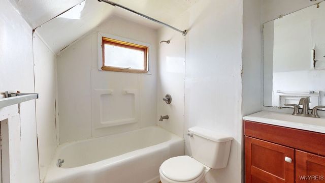 173 Hedley Place, Buffalo, NY 14208