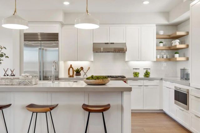 320 Chinquapin Avenue, Carlsbad, CA 92008