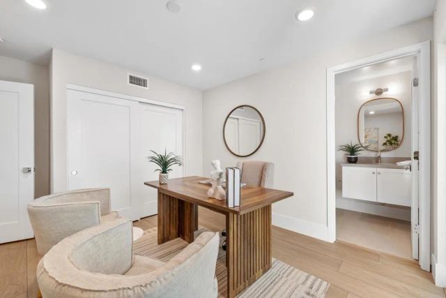 320 Chinquapin Avenue, Carlsbad, CA 92008