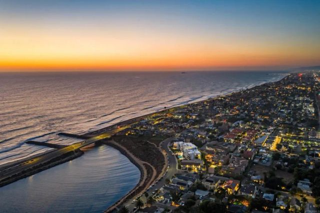 320 Chinquapin Avenue, Carlsbad, CA 92008